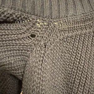 Abercrombie & Fitch Black Cold Shoulder Long Sleeve Sweater Dress XS thumbnail 7