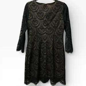 For‎ Love & Lemons Rosalita Black Lace Mini Dress Keyhole Cutout Sz Large thumbnail 4