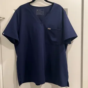 Figs Women's Catarina One Pocket Scrub Top Navy Blue V-Neck Medical Shirt Sz XXL thumbnail 2