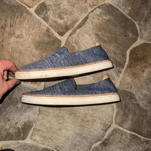 Uggs heathered blue striped size 7 comfortable slip on loafers thumbnail 4