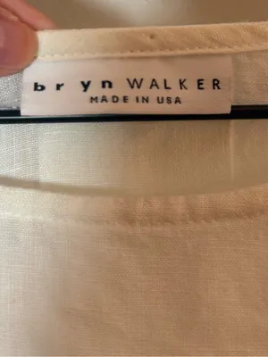Bryn‎ Walker Fran Light Linen Round Neck Ruffle 3/4 Bell Sleeve High-Low Top thumbnail 4