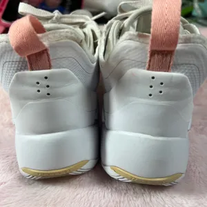Jordan Nike Air Women’s size 6 thumbnail 4