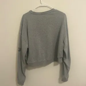 CycleBar Cropped Crewneck Sweatshirt Size XL thumbnail 3