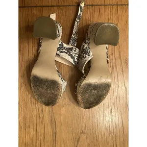 Steve Madden Sarena Snake Print Strappy Open Toe Block Heel Ankle Strap 7 thumbnail 9