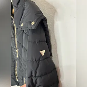 Guess Women’s Medium Black Quilted Puffer Jacket Warm Stylish Hooded Winter Coat thumbnail 5