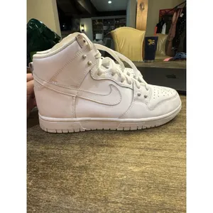 Nike Dunk High‎ SE 'Pearl White' sneakers for women Size 10 Wedding Bridal thumbnail 3