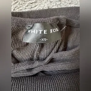 White Fox straight leg leggings, black XS with twist waist thumbnail 5