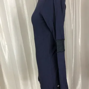 Lululemon blue Top‎ thumbnail 6