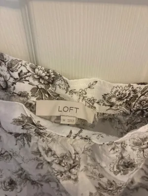 Loft Floral blouse thumbnail 2