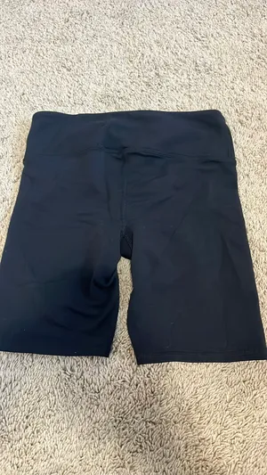 Alo Biker Yoga Shorts thumbnail 3