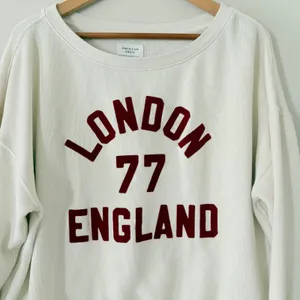 American Eagle Sweatshirt AE Off The Shoulder London 77 England Small Cream thumbnail 6