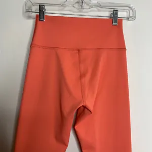 Alo Yoga 7/8 High-Waist Airbrush Legging Coral Small Womens Athletic thumbnail 8