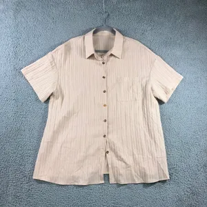 SheIn Women‎ 2 Pc Set 2XL Shorts and Button Up Shirt Relaxed Textured Vacation Resort thumbnail 2