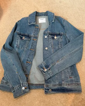 Old Navy Jean Jacket Denim Women’s thumbnail 1
