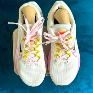 USED NIKE RUNNING SZ 6.5 thumbnail 2