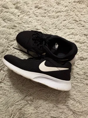 Nike Tanjun Sneakers Women’s Black & White Athletic Running Shoes Size 6.5 thumbnail 7