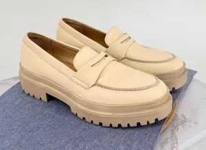 Patina Zoe Portland Leather Co‎ Chunky Loafers Women 11 Lug Sole Bone White thumbnail 1