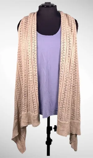 ALICE + OLIVIA Crotchet Draped Sweater Vest Medium thumbnail 1