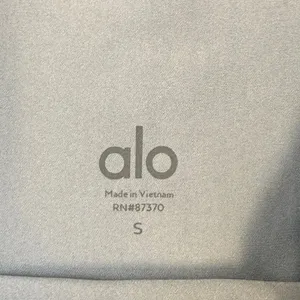 Alo Yoga Airlift High Rise Gray Ankle Length Leggings Gym Workout Women’s Small thumbnail 3