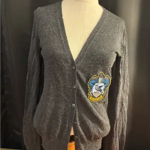 Uniqlo Dark‎ Gray Blazer with Embroidered Crest thumbnail 9