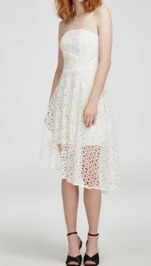 KEEPSAKE Midnight Hour Strapless Lace Fit And Flare Dress thumbnail 2