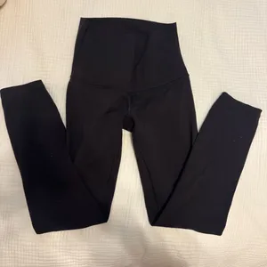 Lululemon Wunder Under Leggings thumbnail 2