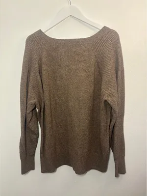 Old Navy V-Neck Brown Sweater Size XL thumbnail 2