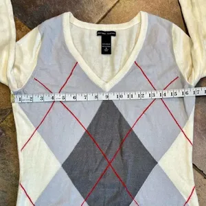 New York & Co. Argyle V-Neck Sweater Small thumbnail 7
