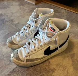 Nike Blazer High-Top thumbnail 1