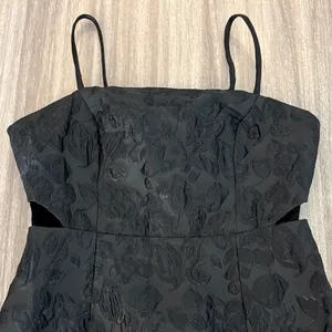 Lulu’s NWT Gorgeously Chic Black Floral Jacquard Cutout Maxi Dress Size Medium thumbnail 5