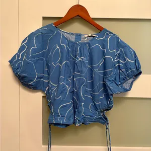 Madewell Embroidered Poplin Puff-Sleeve Cutout Crop Top Size Medium NWT thumbnail 2