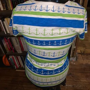 Banana Republic blue and green nautical anchor M v-neck T-shirt thumbnail 2
