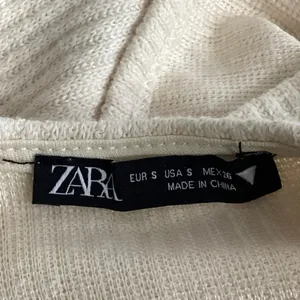 Zara Women's Cream Ecru Crochet Knit Boho Long Sleeve Cut Out Crop Top Size S thumbnail 7
