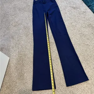 Yogipace XS Tall Navy Sporty Flare Yoga Pants Pull-On Stretchy Back Pockets thumbnail 8