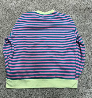 Amazon sweatshirt thumbnail 2