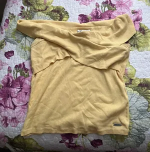 Hollister Blouse thumbnail 1