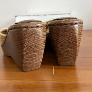 Born Women Brown Straw Paisley Print Wedge Platform Thong Sandals Size 6 36.5 thumbnail 5