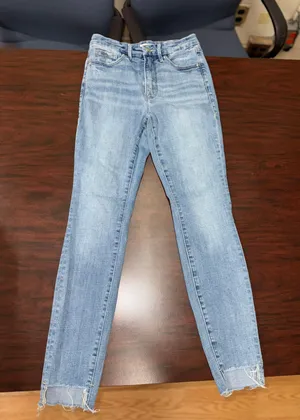 Good American Raw High-Low Hem Light Wash Jeans Size 4/27 thumbnail 1