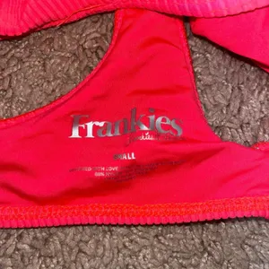 Frankies Bikinis Top Pink thumbnail 2