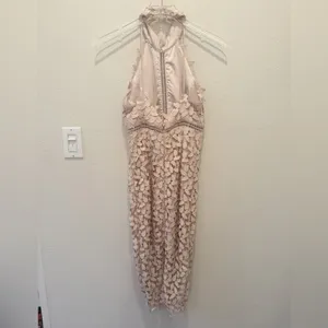 BARDOT Gemma Lace‎ Halter Dress in Light Champagne Pink XS thumbnail 4