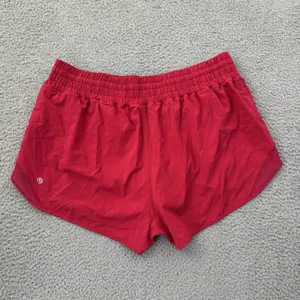 Lululemon Hotty Hot Shorts High Rise 2.5" Pink Dragonfruit Athletic Women's 14 thumbnail 2