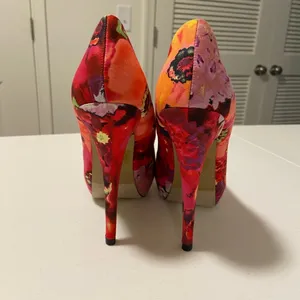 Angeles Shoes women’s floral Fiona pumps‎ — size 7 thumbnail 5