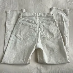 Abercrombie & Fitch Ultra High Rise Ankle Straight Jean in Cream thumbnail 5