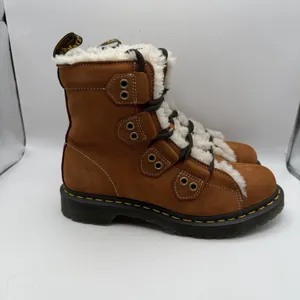 Women's 7 Dr. Martens 1460 Lace to Toe Fur Lined Buttersoft Nubuck Boots Brown‎ thumbnail 3