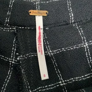Free People Ginger black and white windowpane ruffle shorts size 8 thumbnail 5
