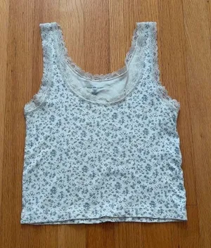 Brandy Melville Blue and White Floral Lace Tank Top One Size thumbnail 1