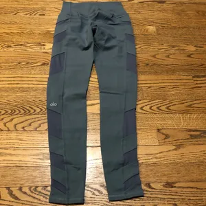 Alo Leggings Side Mesh Panels Blue Grey thumbnail 3