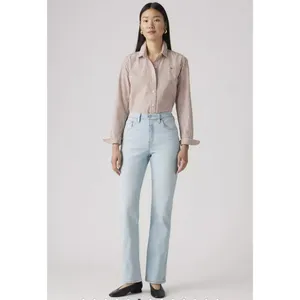 Levi's 28x28 Premium 501 Original Fit Women's Jeans Wow Me Over Light Wash thumbnail 4
