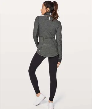 Lululemon Base Runner 1/2 Zip Pullover Jacket (6) thumbnail 4