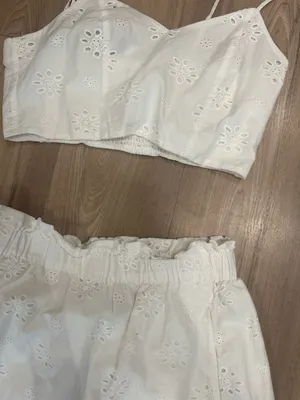 Two piece set thumbnail 2